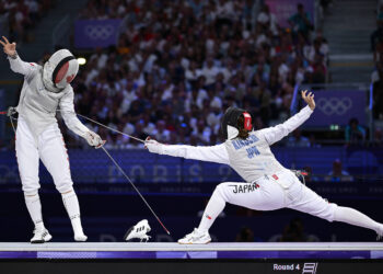 Em alguns esportes, atletas canhotos parecem ter vantagem