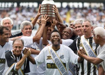 Três gigantes paulistas cada vez menores