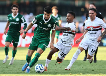 São Paulo toma virada do Palmeiras no Morumbis