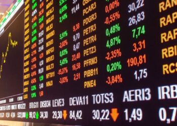 VALE3 e PETR4 ajudam Ibovespa, em dia de julgamento de Bolsonaro