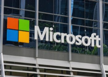 Microsoft (MSFT34) aposta R$ 93 milhões em empresa de IA e ações disparam 45%