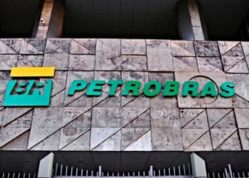 Petrobras (PETR4) pode pagar até US$ 3 bi em dividendos em 2026, diz Itaú BBA