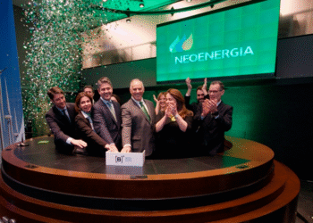 Gigante em alerta: Oferta de R$ 12 bi pode tirar ações de empresa da bolsa brasileira