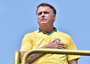 Bolsonaro vai para a prisão? Veja o que acontece após condenação no STF