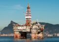 PETR4 dá as mãos à queda do petróleo e joga Ibovespa no vermelho