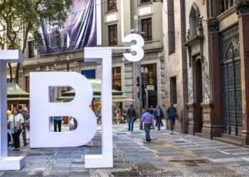 B3 (B3SA3) faz aquisição para avançar no mercado de crédito