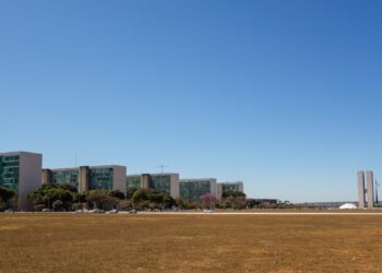 Mais dividendos, mas com déficit primário maior em 2025, diz governo