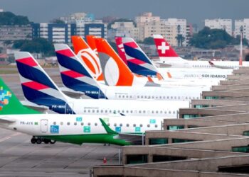 Gol (GOLL54) anuncia fim do “namoro” com a Azul; veja o que muda nas passagens