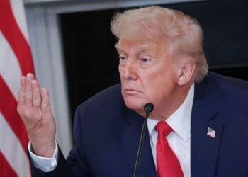 Alphabet (GOGL34): YouTube pagará US$ 24,5 milhões por suspender conta de Trump