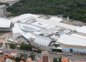 Outubro começa com outro FII dando adeus à bolsa de valores