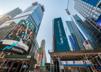 Da B3 para Nasdaq: Empresa abre programa gratuito para conversão de papéis