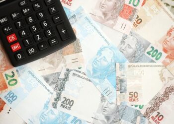 Mais de 200 fundos imobiliários divulgam dividendos para outubro; veja lista completa