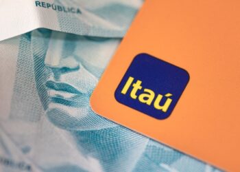 Depois do mega demissão, Itaú (ITUB4) oferece indenização milionária aos trabalhadores