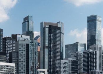 Vacância de escritórios em SP atinge menor nível desde a pandemia e anima FIIs