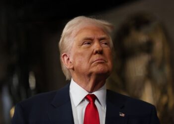 Trump volta a dizer que teve “conversa muito boa” com Lula