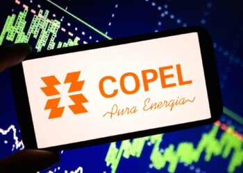 Copel (CPLE3) paga R$ 579 por título de renda fixa a investidores; veja condições