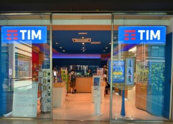 Tim (TIMS3) antecipa pagamento de dividendos complementares, veja nova data