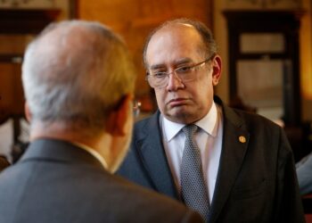 Briga no STF: Gilmar Mendes critica voto de Fux e diz que ministro precisa de terapia