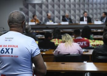 Fim da escala 6×1: Senado começa a discutir PEC que muda jornada de trabalho