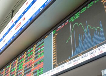 Empresas amassadas pela Selic ajudam Ibovespa bater os 146 mil pontos