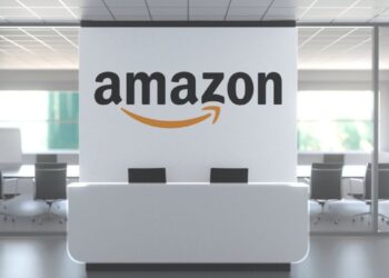 Amazon (AMZO34) demite 14 mil funcionários e amplia aposta na IA
