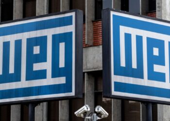 Weg (WEGE3) abre 100 vagas com salários de até R$ 6 mil em três estados