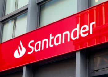 Santander (SANB11) divulga balanço com expectativa de lucro estável e olho no ROE