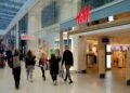 Prestes a inaugurar 3ª unidade, H&M prepara ofensiva com 70 lojas no Brasil
