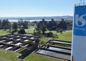Sabesp (SBSP3) garante empréstimo de R$ 1 bi para antecipar metas de saneamento