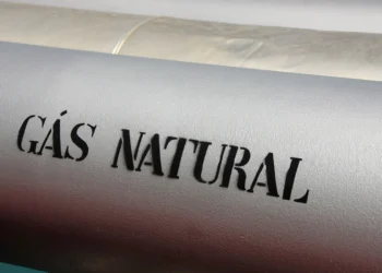 Petrobras importa gás da Argentina pela primeira vez