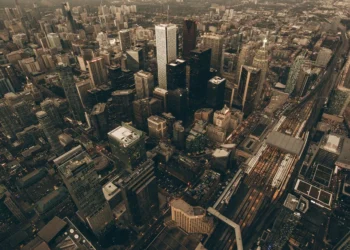 Fundos imobiliários revertem tendência e IFIX cai