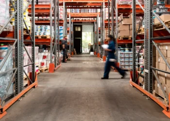 IFIX começa a semana em queda