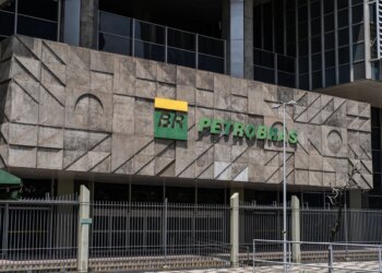 Petrobras (PETR4) recebe licença para perfurar no Amazonas