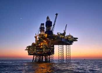 Petróleo recua com temor de oferta elevada