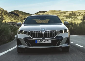 BMW reduz previsão de lucro com desaceleração na China