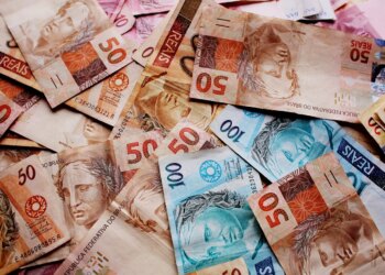 Klabin (KLBN11) e CMIN3 pagam dividendos hoje; veja valores