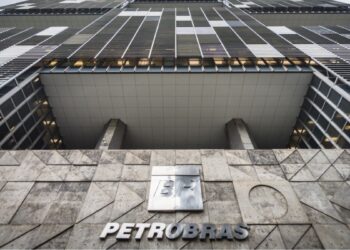 Petrobras (PETR4): STJ anula julgamento do TJ-RJ e barra condenação bilionária