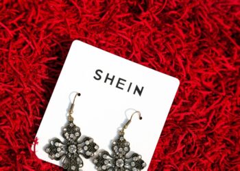 Venda de bonecas sexuais coloca Shein na mira da Justiça da França