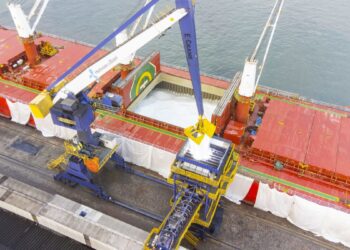 Hidrovias do Brasil (HBSA3) reverte prejuízo e lucra R$ 116 milhões no 3T25