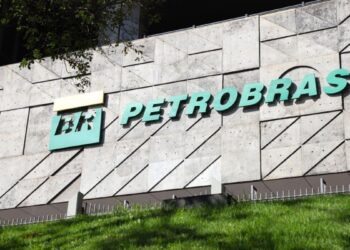 Petrobras (PETR4): Goldman dobra aposta e mira dividendos gordos