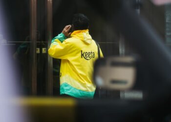 Keeta tenta enfrentar iFood no Brasil, mas primeiros dias têm problemas e denúncias