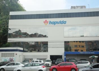 Queda da Hapvida (HAPV3) causa perdas milionárias e fundos recuam até 13%