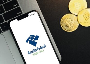 Receita Federal aumenta cerco sobre quem investe em criptomoedas; entenda DeCripto