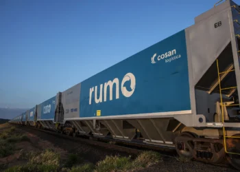 Rumo (RAIL3) despenca no Ibovespa após lucro menor no 3T25