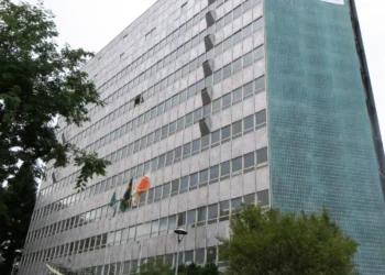 CPLE6 entrega EBITDA forte apesar de lucro pressionado