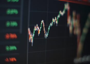 Analistas escolhem os melhores ETFs para investir em novembro